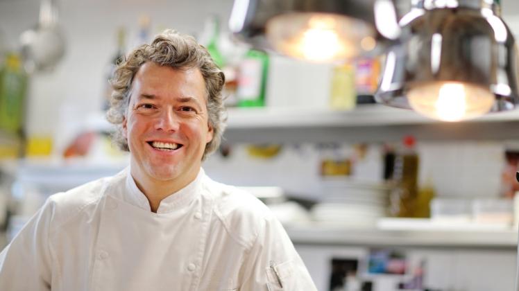 Der 46-jährige Peter Maria Schnoor, frischgekürter Koch des Jahres, ist der einzige Zwei-Sterne-Koch im Osten. 