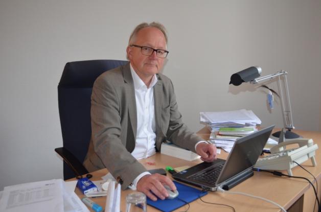 Dr. Jochen-Friedrich Buhrmann ist Chefarzt für Psychosomatische Medizin in den Helios Kliniken Schwerin.