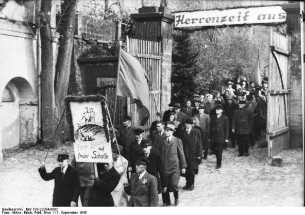 Bodenreform in der sowjetischen Besatzungszone 1945 Bodenreform in der sowjetischen Besatzungszone 1945