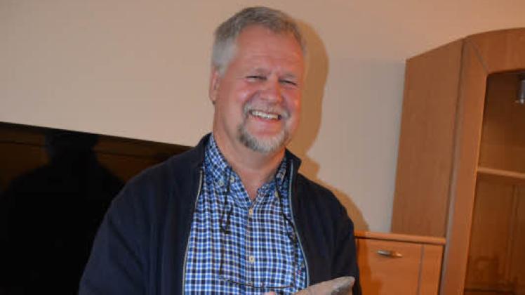 Hagenow hat einen Neuen: Pastor Volker Höppner packt gerade die Umzugskisten aus.