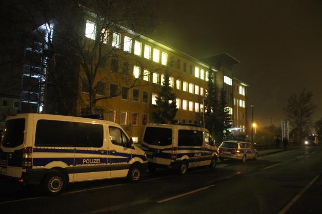 Falscher Terroralarm in Rostock: Flüchtlingsunterkunft nach vermeintlichem Paris-Attentäter durchsucht