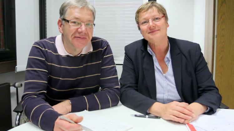 Boostedts Bürgermeister Hartmut König (CDU) und die SPD-Landtagsabgeordnete Kirsten Eickhoff-Weber hatten am Dienstagabend zu einer Bürgersprechstunde in die Verwaltung geladen.  