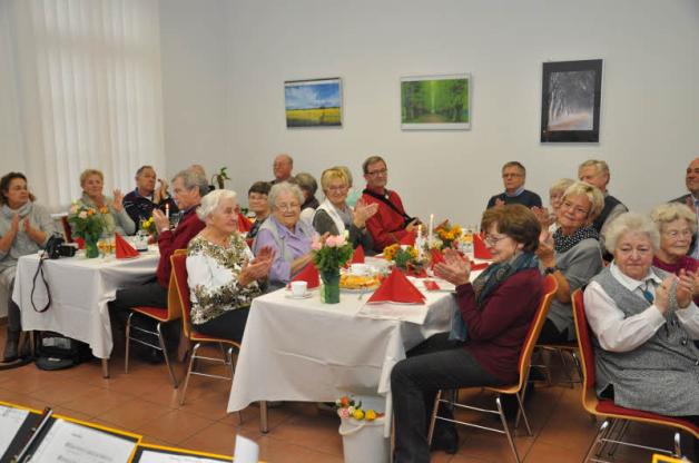 Der festlich geschmückte Veranstaltungsraum im Sternberger Vereinshaus war zum25-jährigen Jubiläum des Heimatvereins voll besetzt.