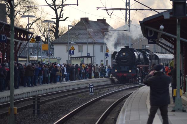 Dampf-Sonderzug „25 Jahre Mecklenburg-Vorpommern – Wir im Land zum Leben“ in Pasewalk