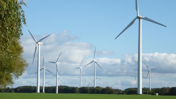Im Windpark Kletzke sollen zwei alte Anlagen durch fünf neue Windräder mit einer Höhe von jeweils 195 Meter ersetzt werden.  