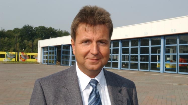 Schwerins-Nahverkehrschef Norbert Klatt ist froh, dass sein Unternehmen weiterhin nach Lübstorf fahren kann. 