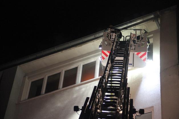 Brand in Rostocker Brauerei ausgebrochen: Feuerwehrgroßaufgebot muss brennende Laborräume löschen