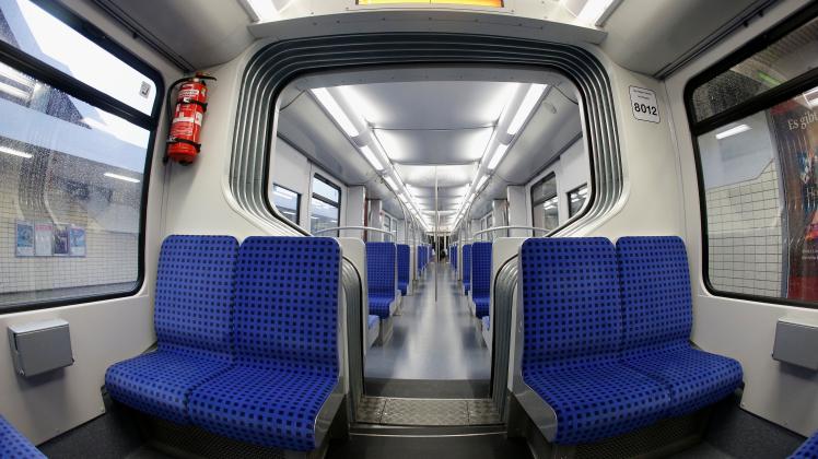 Im Dezember 2014 stellten Verkehrspolitiker ein Gutachten der Firma Intraplan Consult vor, dass einen Kosten-Nutzen-Faktor für die S-Bahn-Verbindung von 1,12 für das Projekt ermittelte. 