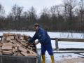 Bodo Buß übernimmt auf dem Elisabeth-Hof die Holzarbeiten.