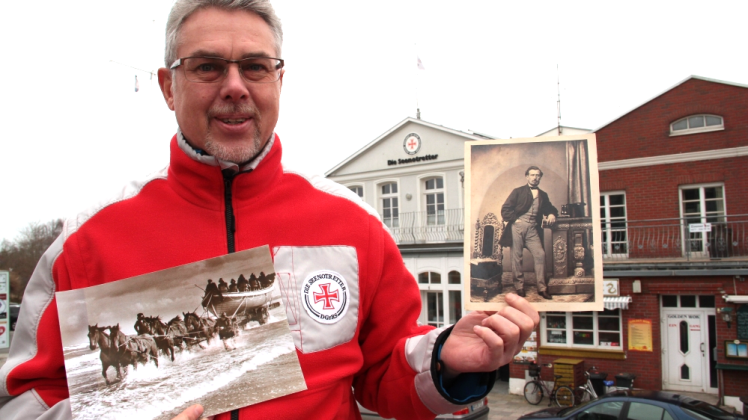 Leiter des Informationszentrums ist Jörg Westphal. Er bereitet bereits das 150-jährige Jubiläum der hiesigen Lotsenstation vor und sucht für eine Ausstellung historische Fotos und Gegenstände.  