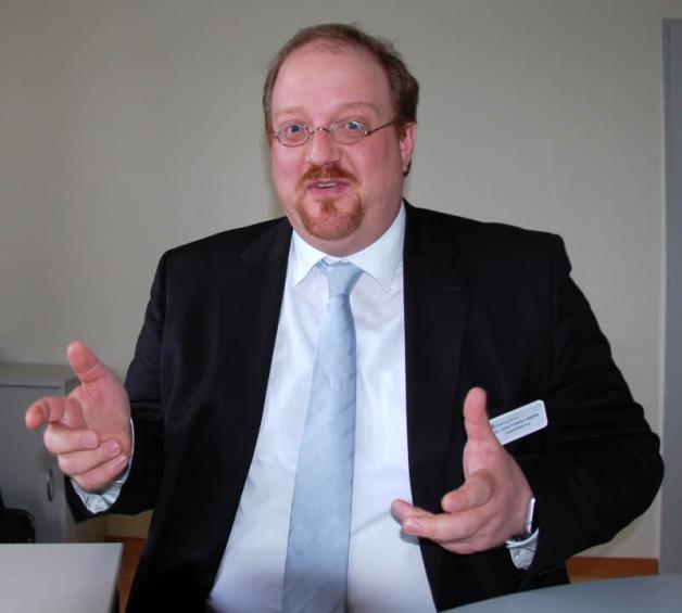 Freut sich trotz des Bauärgers auf die neue Klinik: John Friedrich Näthke. Freut sich trotz des Bauärgers auf die neue Klinik: John Friedrich Näthke.