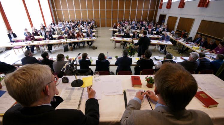 Bis in den Abend dauerte die Synodensitzung in Flensburg. Bis zuletzt wurde um den „Pfarrstellenrahmenplan“ gerungen.
