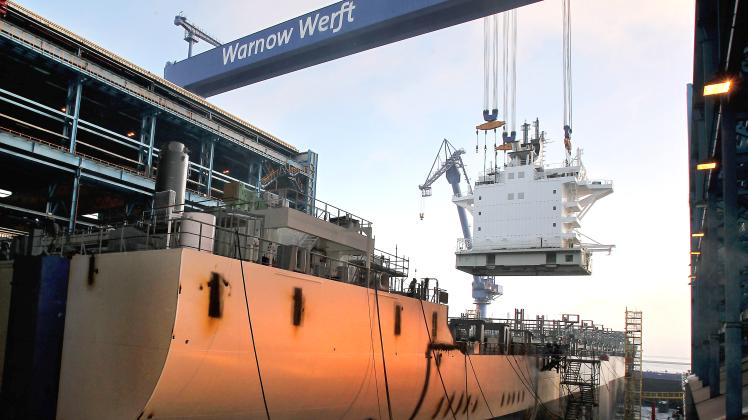 Bilder aus vergangenen Tagen: die Nordic-Werft in Warnemünde