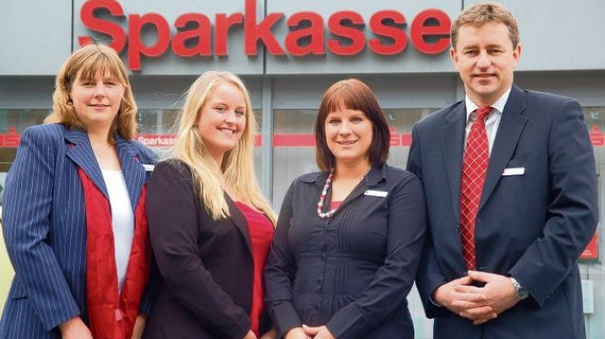 Sparkasse Neue Chefin In Der B cklersiedlung Sparkasse Neue Chefin In Der B cklersiedlung