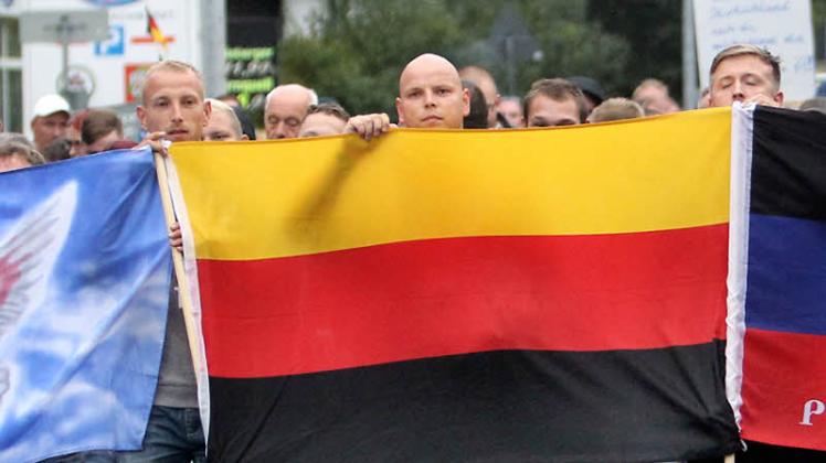 Zeichen der Abkehr: die auf den Kopf gestellte Nationalflagge Deutschlands.  