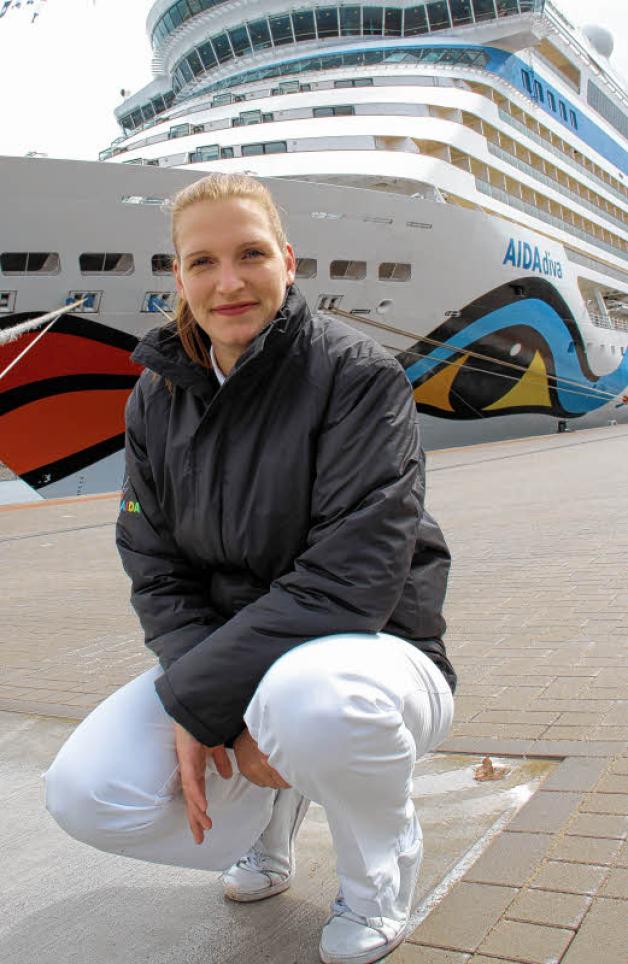 Im Fachjargon ist Kerstin Dohm First Purser an Bord. Damit ist sie erste Ansprechpartnerin für Hafen- und andere Behörden.