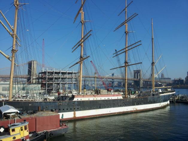 Hat schon bessere Tage gesehen: Die „Peking“ im South Street Seaport Museum in New York. Hat schon bessere Tage gesehen: Die „Peking“ im South Street Seaport Museum in New York.