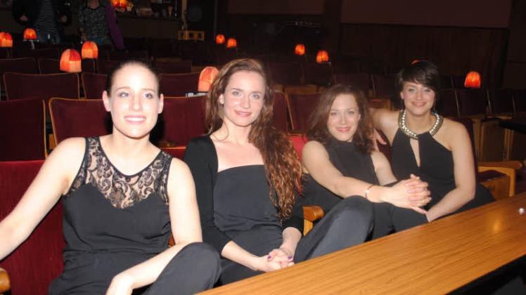 46+ Les Brünettes Park Der Gärten, Die a cappella band les