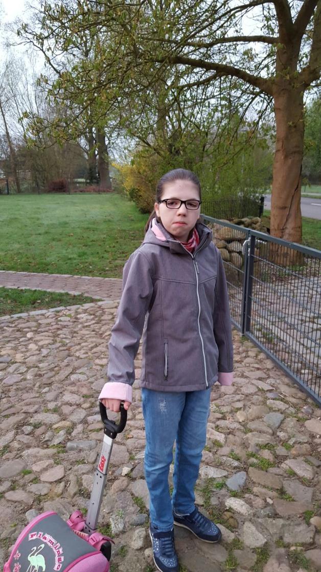 Sophia ist ein lebenslustiges Mädchen – aber seit einem ärztlichen Behandlungsfehler zu 100 Prozent schwerbehindert. Sophia ist ein lebenslustiges Mädchen – aber seit einem ärztlichen Behandlungsfehler zu 100 Prozent schwerbehindert.
