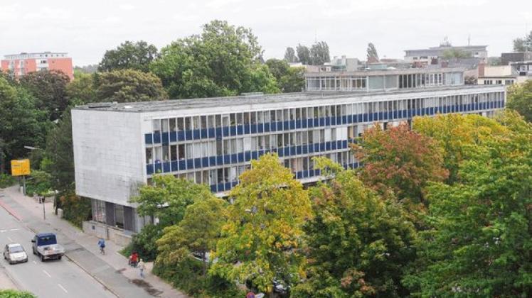 Elmshorn Rathaus Rathaus-Neubau: Ist das die Lösung?