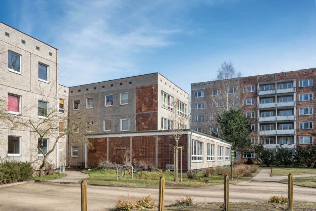 Das Kinderheim Schleswiger Straße wird für ein Familienkompetenzzentrum abgerissen. Das Kinderheim Schleswiger Straße wird für ein Familienkompetenzzentrum abgerissen.
