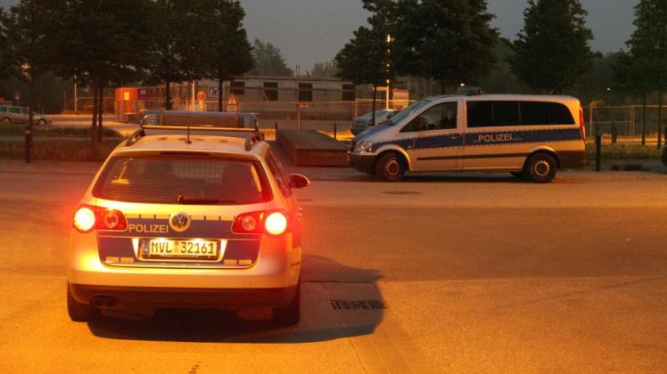 Großaktion: In der ganzen Nacht zu gestern war die Polizei in Rostock auf der Suche nach dem entflohenen Häftling.  