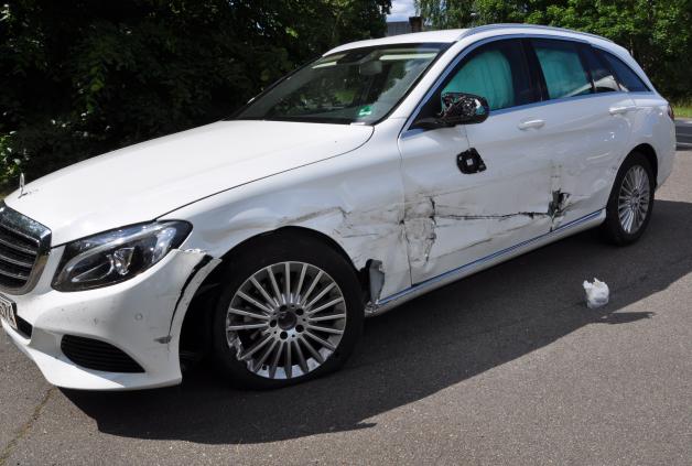 Mit diesem Auto passierte der Unfall Mit diesem Auto passierte der Unfall