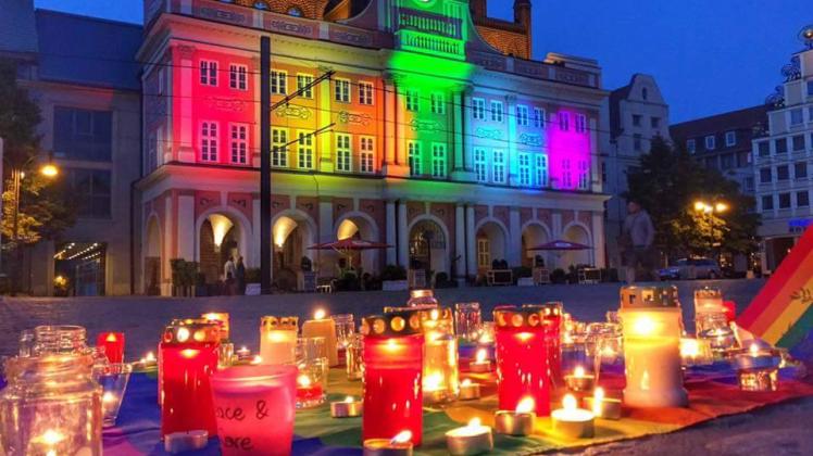 Mahnwache für die Opfer des Orlando-Attentats