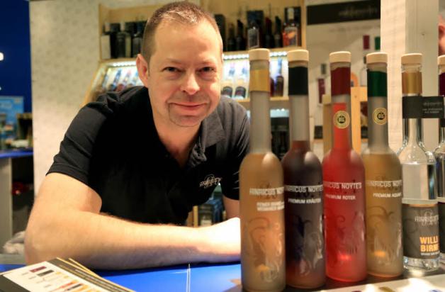 Hat nicht nur Bier im Angebot: Stefan Beck, Geschäftsführer von Hinricus Noyte&apos;s Spirituosen. 