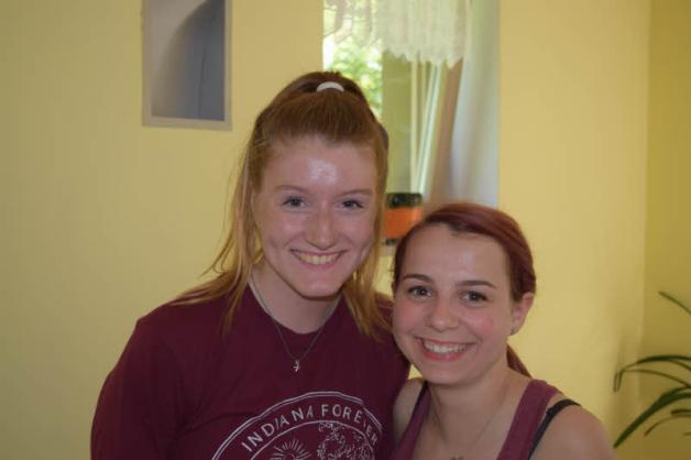 Brye (r.) und Megan wohnten in den vergangenen drei Wochen in Warin bei den Gastfamilien Macswayed bzw. Schmuhl. Brye (r.) und Megan wohnten in den vergangenen drei Wochen in Warin bei den Gastfamilien Macswayed bzw. Schmuhl.