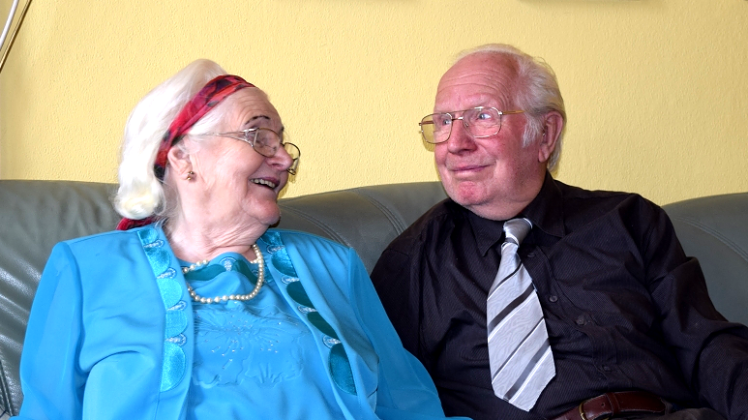 Sind seit 65 Jahren verheiratet: Gertrud und Rudolf Jäger aus Schwaan.  