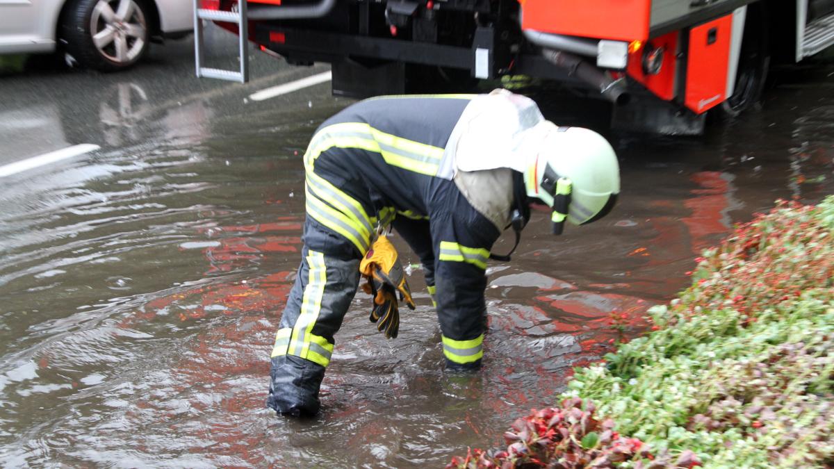 Starkregen setzt Oststeinbek unter Wasser SHZ
