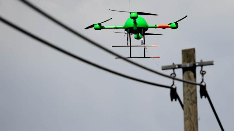 Gegen den Kabelklau: Diese ferngesteuerte Drohne soll künstliche DNA auf Kabel aufbringen, um Kupferdiebstähle zu verhindern.  