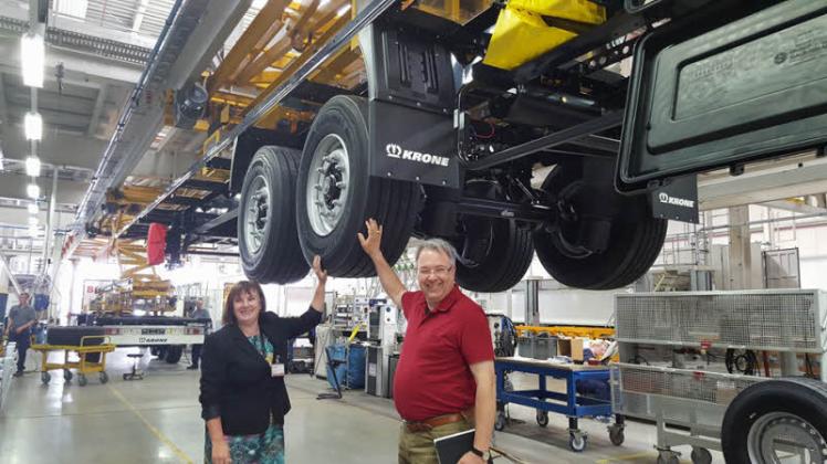 Fahrzeugwerk zeigt sich der Politik NNN