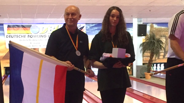 Nele Niehusen hat im Einzel der deutschen Bowlingmeisterschaft der Jugend B die Bronzemedaille gewonnen.  