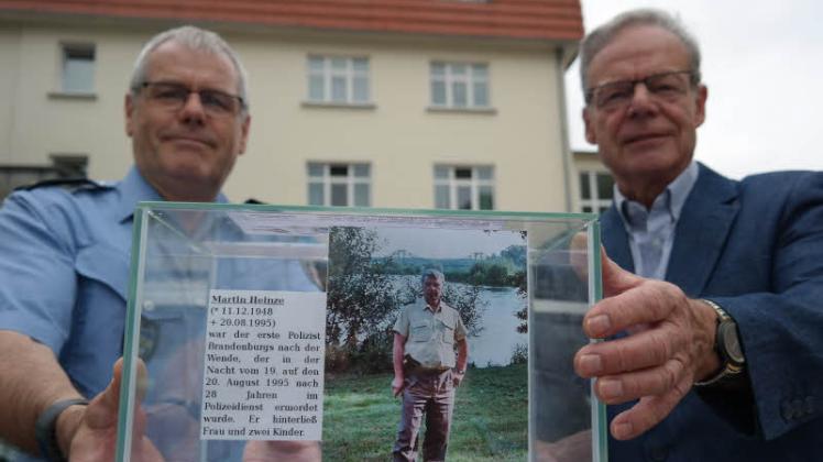 Für Peter Schröder (l.) und Ullrich Papperitz ist der Martin-Heinze-Fonds eine Herzensangelegenheit. Für Peter Schröder (l.) und Ullrich Papperitz ist der Martin-Heinze-Fonds eine Herzensangelegenheit.