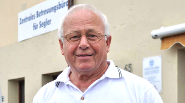 Mit Leib und Seele dabei: Günter Senf (74) gehört von Anfang an zu den Unterstützern des maritimen Großereignisses und ist Vorsitzender des Hanse Sail Vereins.  