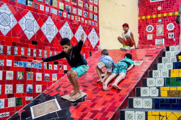 Eine der Sehenswürdigkeiten in Rio de Janeiro: Die Fliesentreppe von Selaron. Fotos: Günther Schulz 