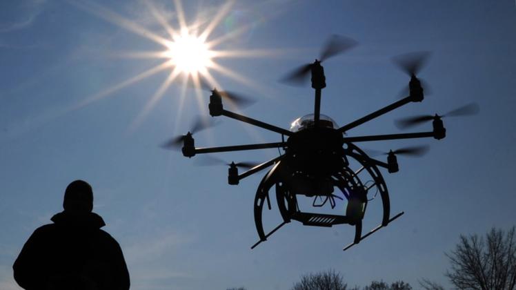 Laut Schätzung der Deutschen Flugsicherung (DFS) gibt es 400.000 Drohnen in Deutschland.