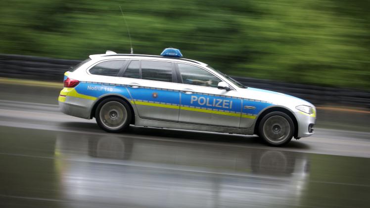 Polizei-Fahrzeug