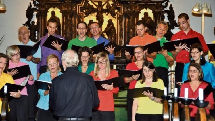 "Großartige Bühnenpräsenz": "der A-capella-Chor "swensk ton" aus Frankfurt. Foto: Ritterbusch