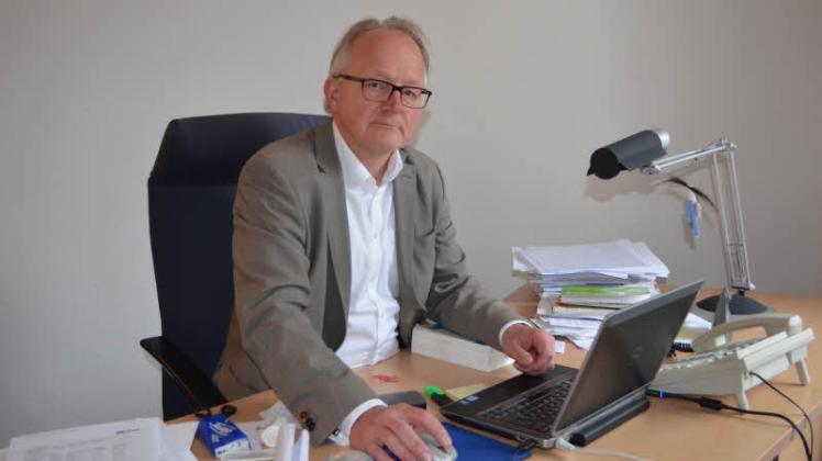 Dr. Jochen-Friedrich Buhrmann ist Chefarzt für Psychosomatische Medizin in den Helios Kliniken Schwerin.   