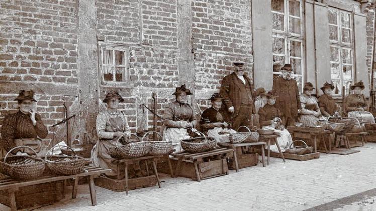 Fischweiber von Schwerin im 19. Jahrhundert. Fisch wurde damals auf dem Ziegenmarkt und auf dem Markt verkauft.