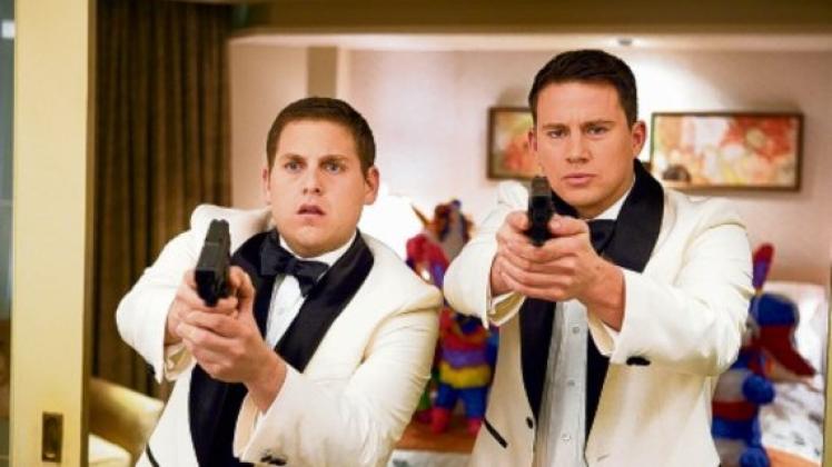 Wie Dick und Doof: Jonah Hill als "Schmidt" (li.) und Channing Tatum als "Jenko" sind Drogendealern auf der Spur.  Foto: sony