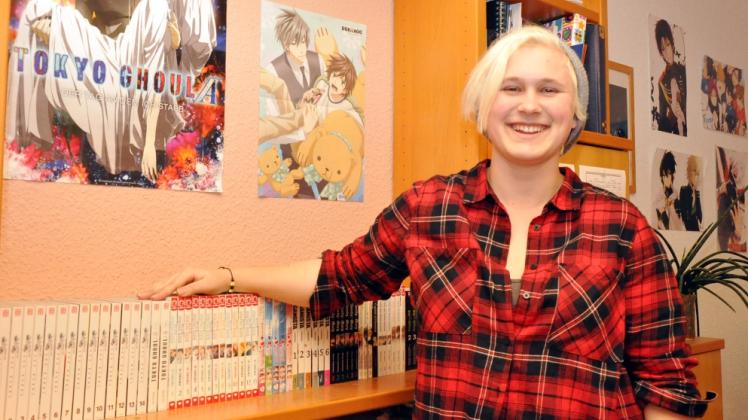 Manga-Fan Lea Günther ist nach einem Jahr in Hamburg wieder zurück nach Klein Trebbow gezogen – in Schwerin besucht sie die Design-Schule.  Fotos: Sarah Langemeyer 