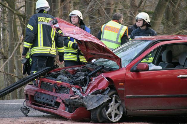 Drei Verletzte Und Vollsperrung Nach Vorfahrtsfehler | NNN