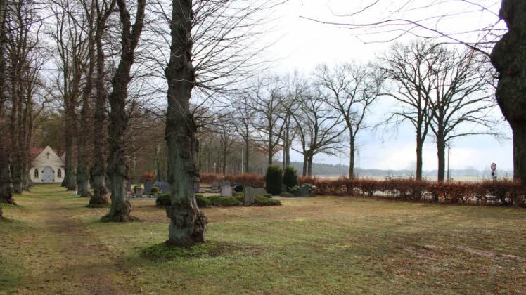 Auf dem Friedhof in Groß Breese sollen bald neue Bestattungsformen erlaubt sein. 