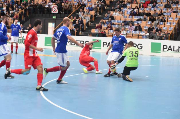 Premiere: Ende Dezember fand in der Sport- und Kongresshalle das 1. Futsal-Hallenmasters des Landesfußballverbandes statt.