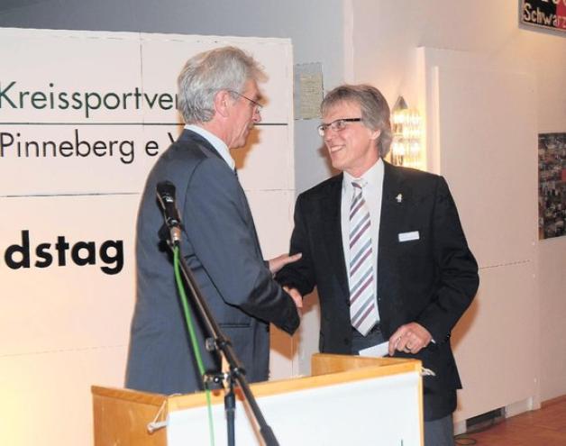 Amt Pinnau Amtschef Detlev Brüggemann geht in Rente