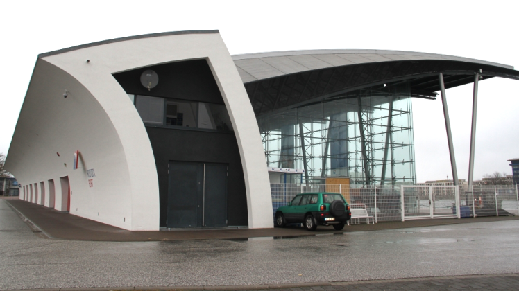 Nicht identisch mit dem Terminal vom Liegeplatz 7, aber auch ein festes Gebäude soll das Terminal vom Liegeplatz 8 werden.  
